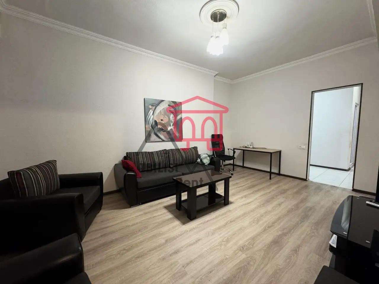 Nino Zhvania 10 - 3 rooms