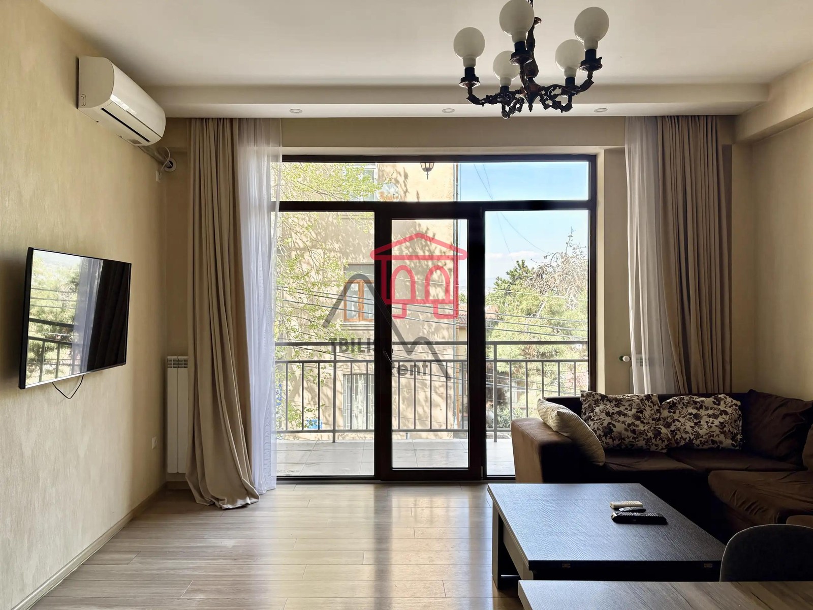 Yakov Gogebashvili 44 - 3 rooms