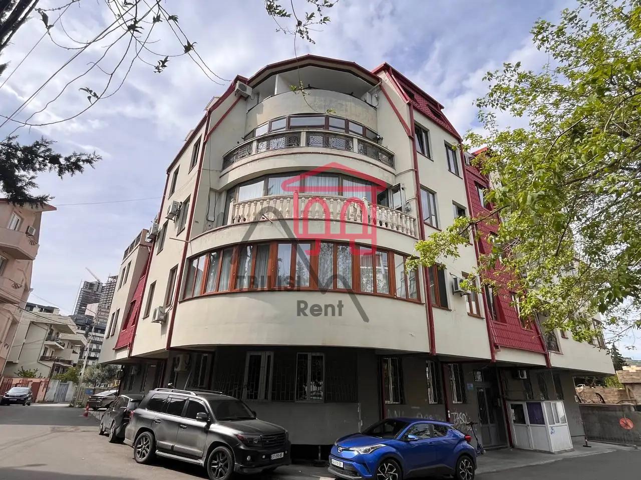 Sairme Street, 128 - 3 rooms