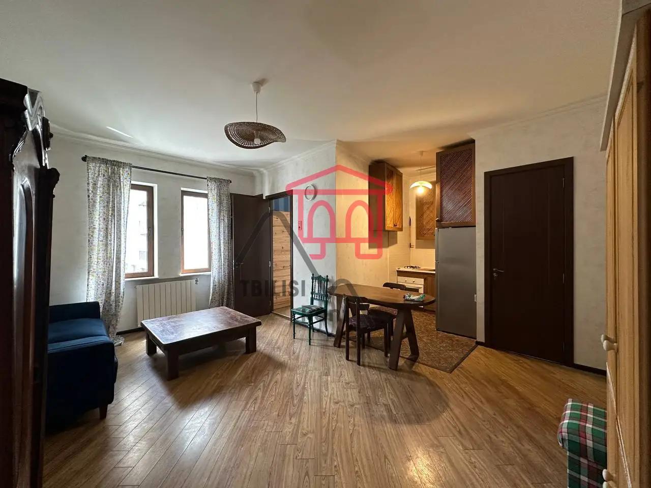 Kazbegi 32 - 3 rooms