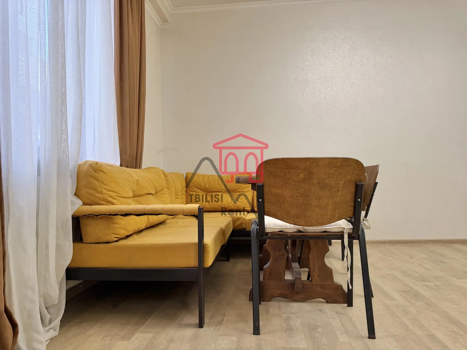 Titsian Tabidze, 84 - 2 rooms