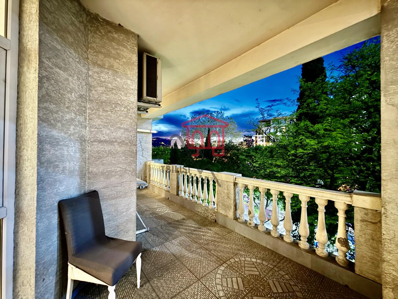 Yunkerov Street, 1 - 3 rooms