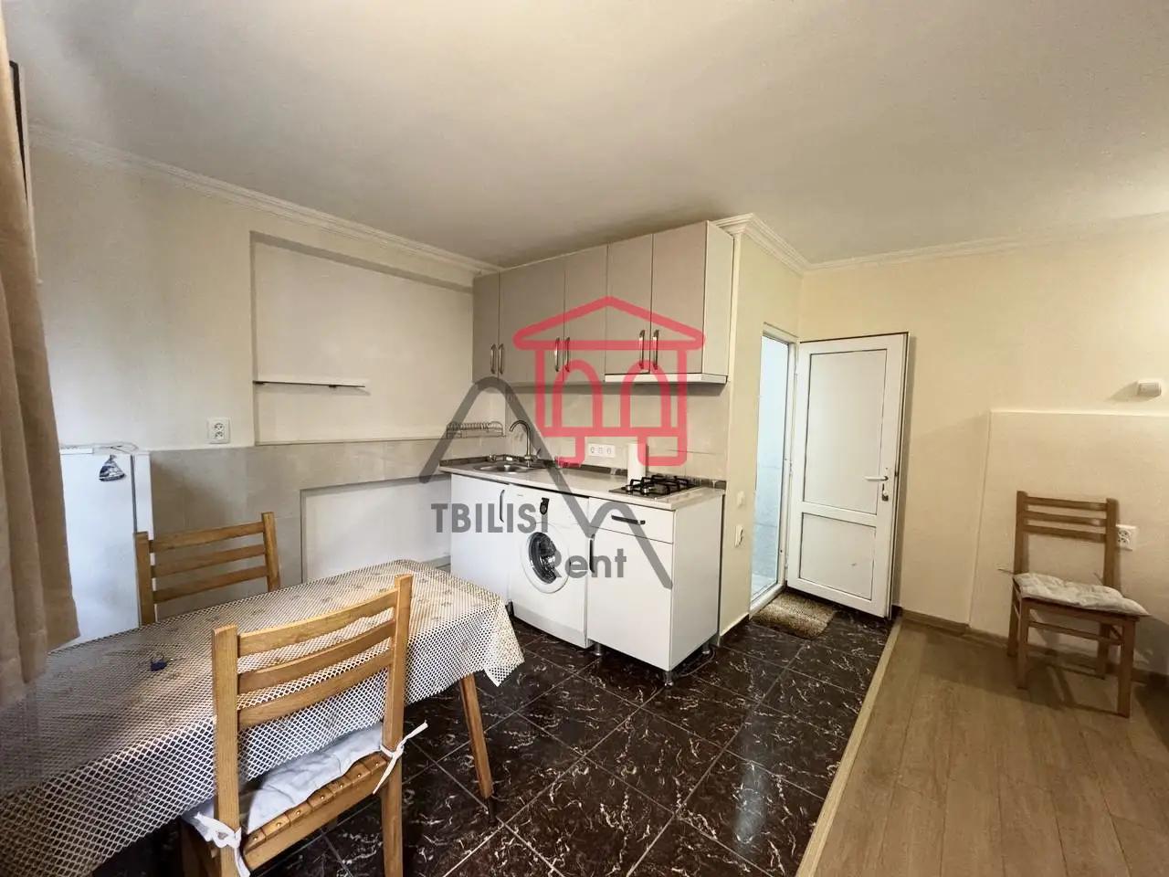 Zuram and Teimuraz Zaldastvashvili 19 - 1 rooms