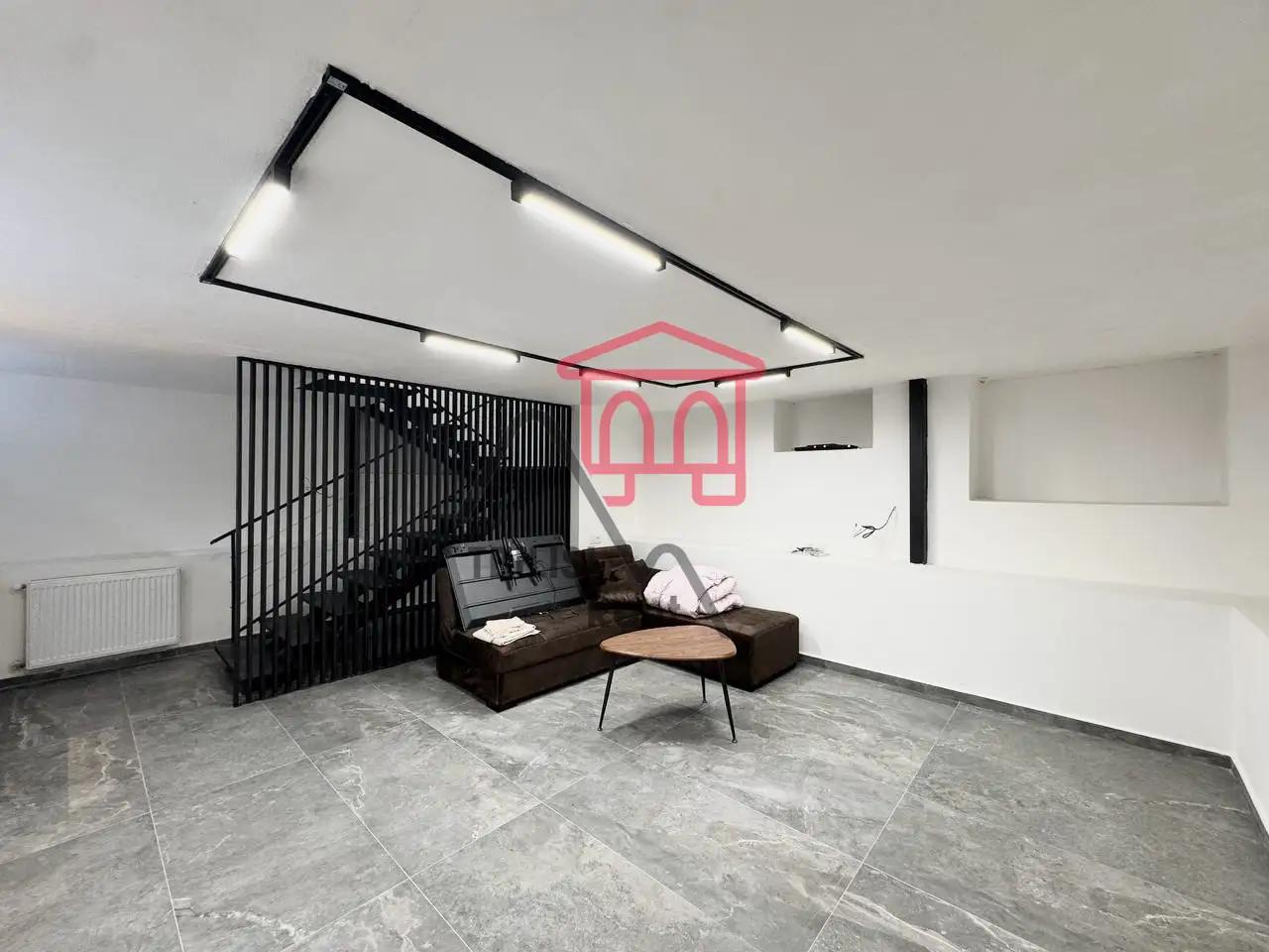 Ivan Javakhishvili Street, 118 - 4 rooms