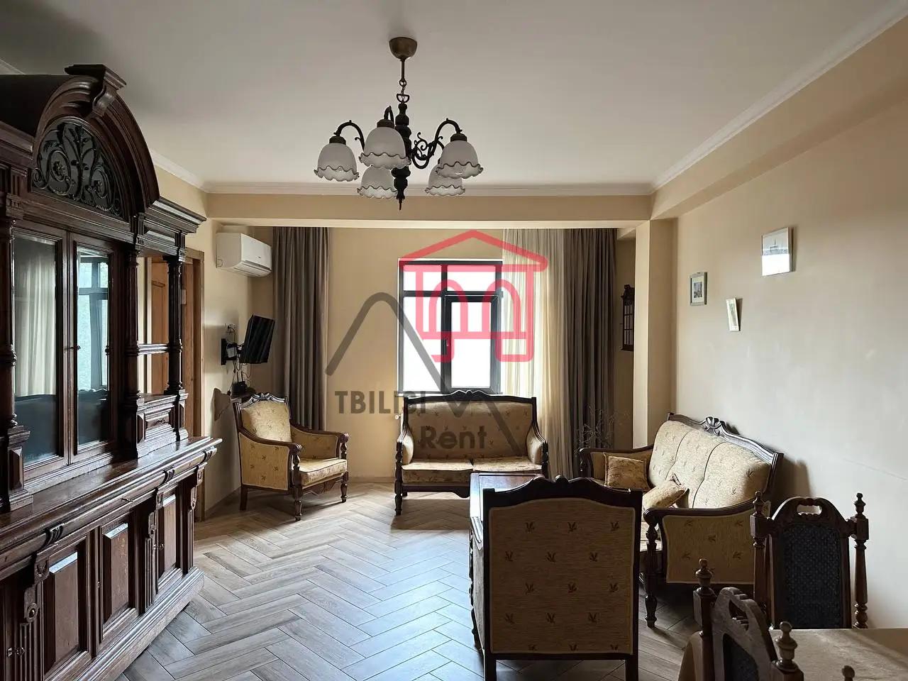 Ushang Chkheidze 12 - 3 rooms