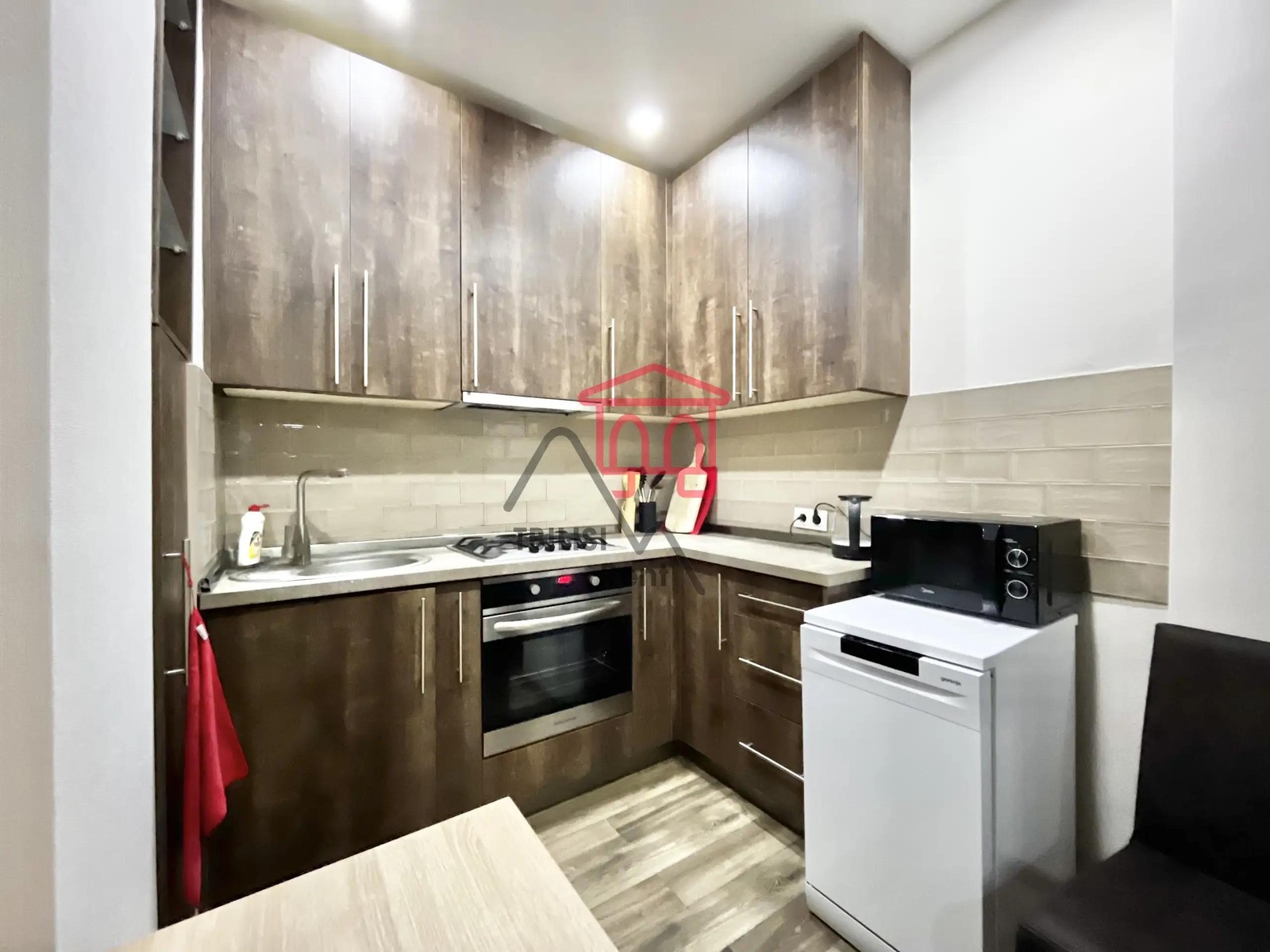 Kachinskiego 1, Isani - 3 rooms
