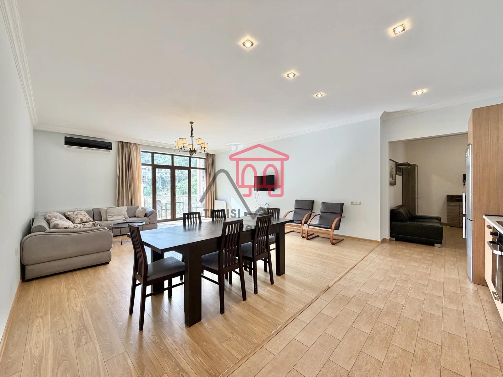 Nino Zhvania street, 28 - 4 rooms