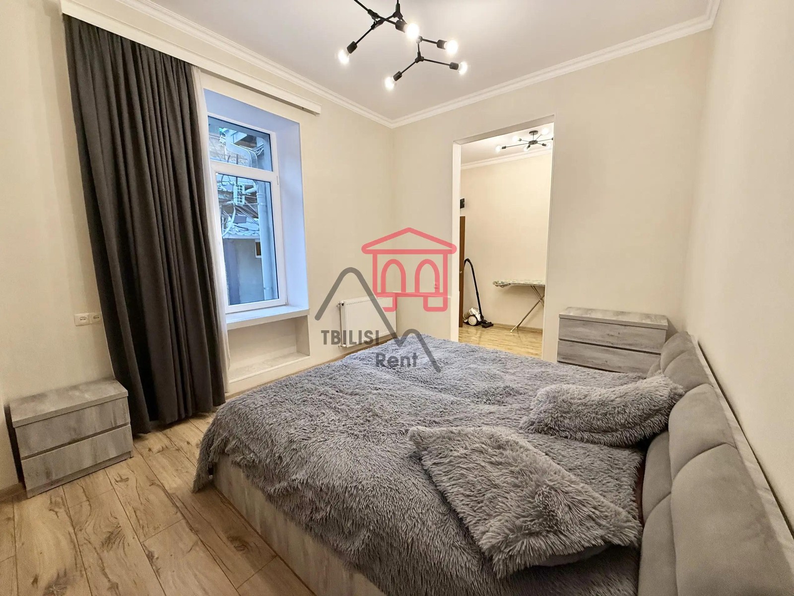 David Agmashenebeli Avenue, 62/64 - 3 rooms