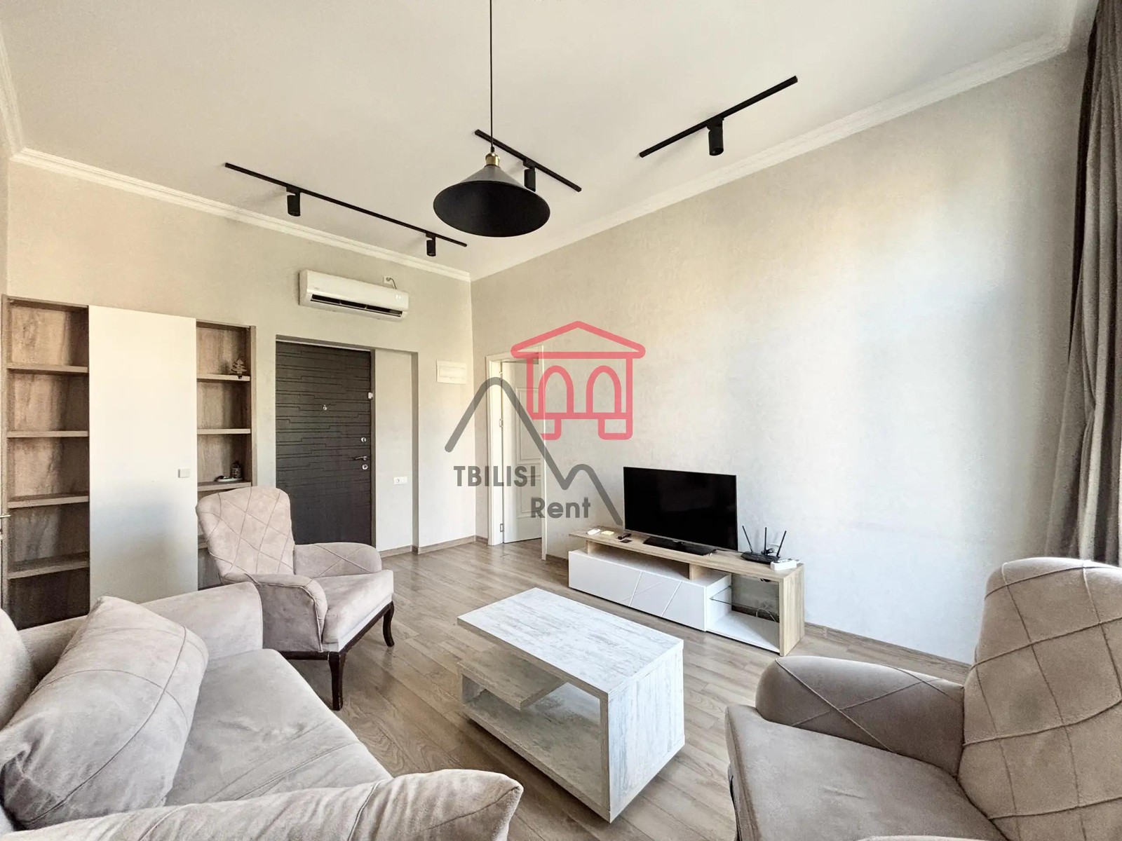 Tsaritsa Tamar Prospect, 13 - 2 rooms