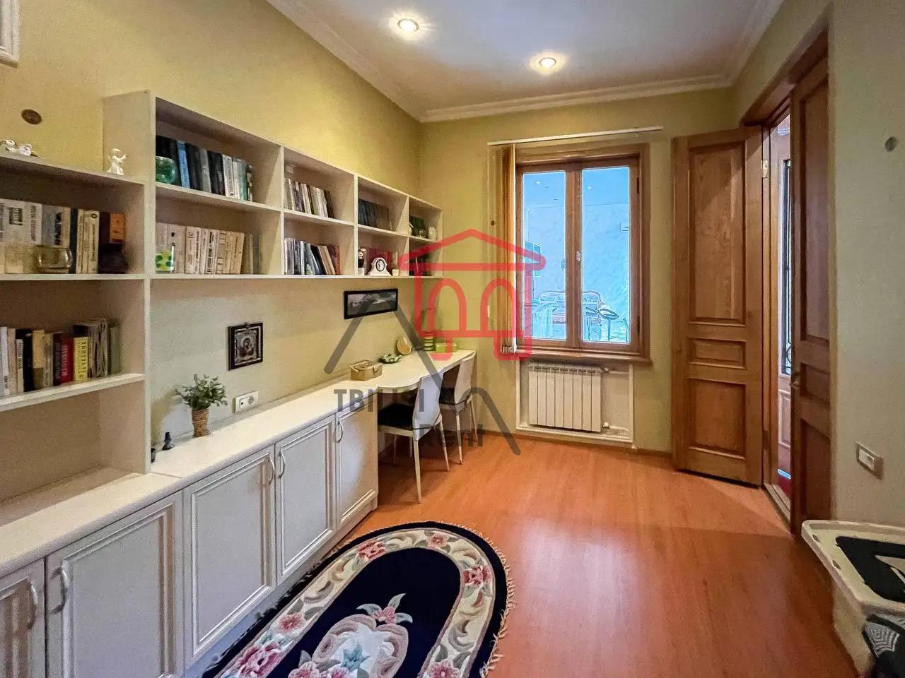 Shavgulidze street, 5 - 5 rooms