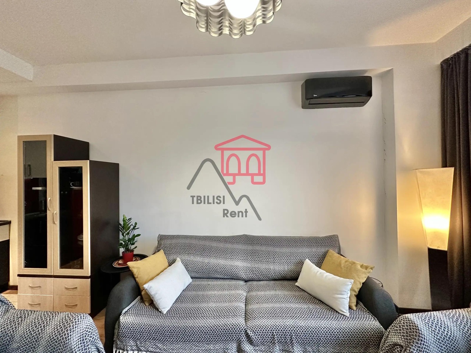University Street, 2 - 2 rooms