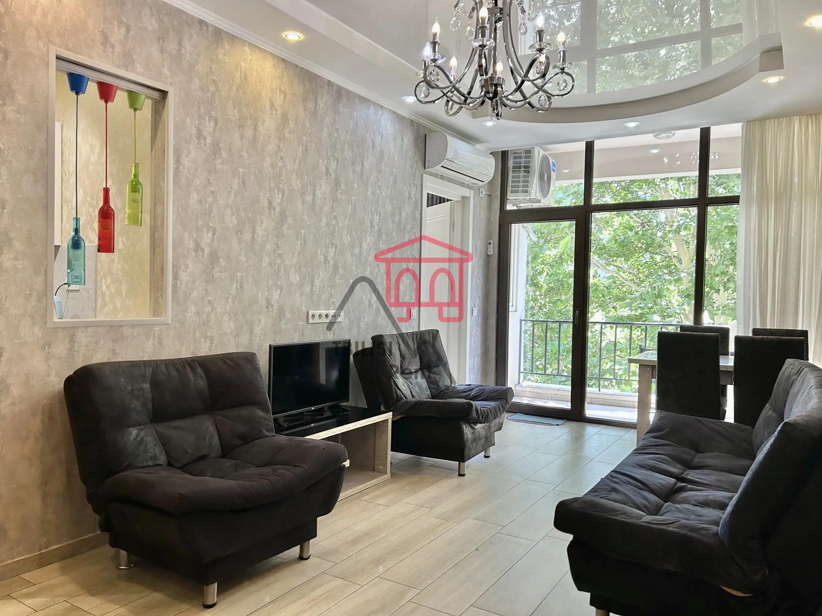 Ushangi Chkeidze street 20 - 3 rooms