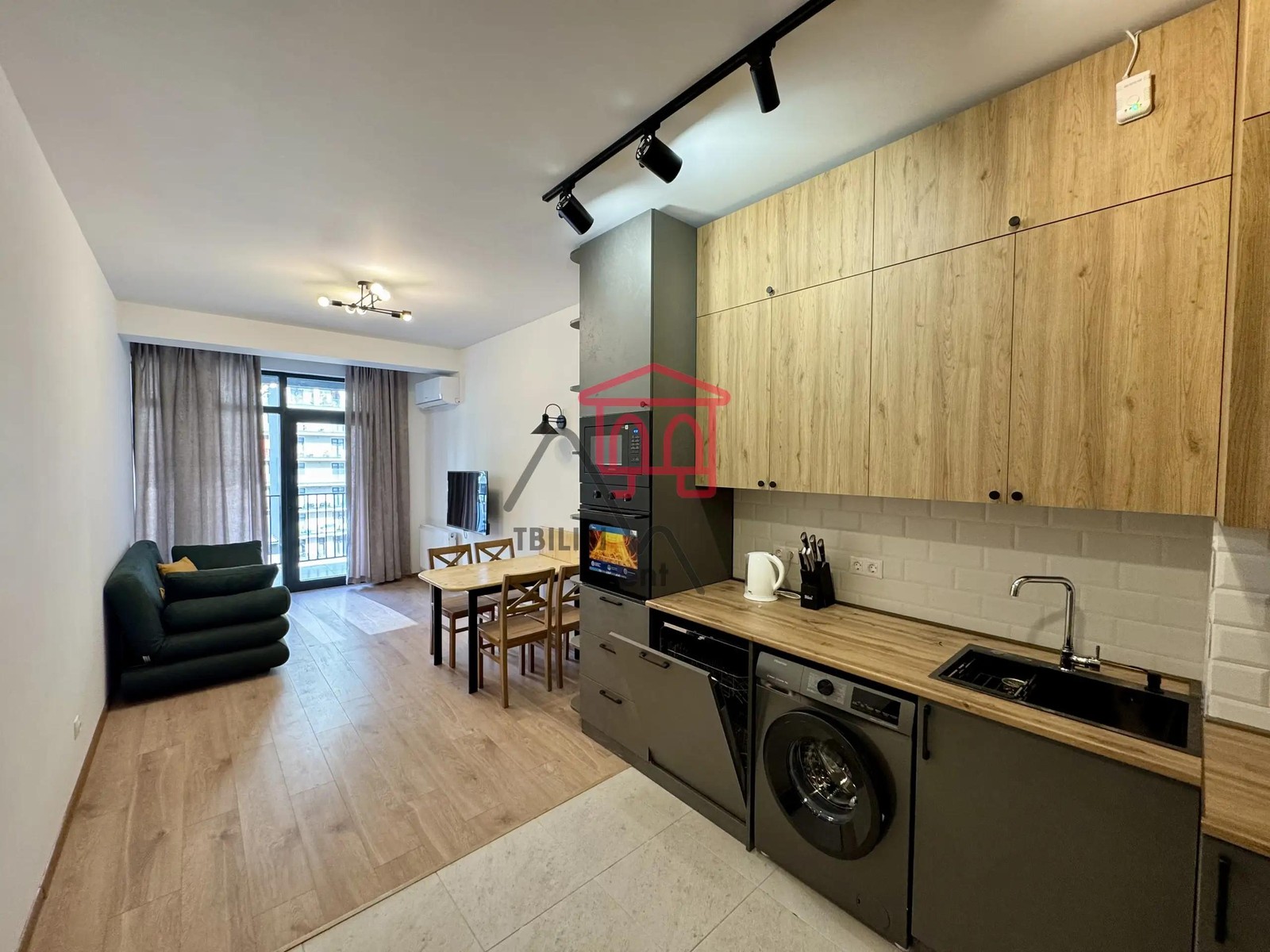 Anna Politkovskaya 33 - 2 rooms