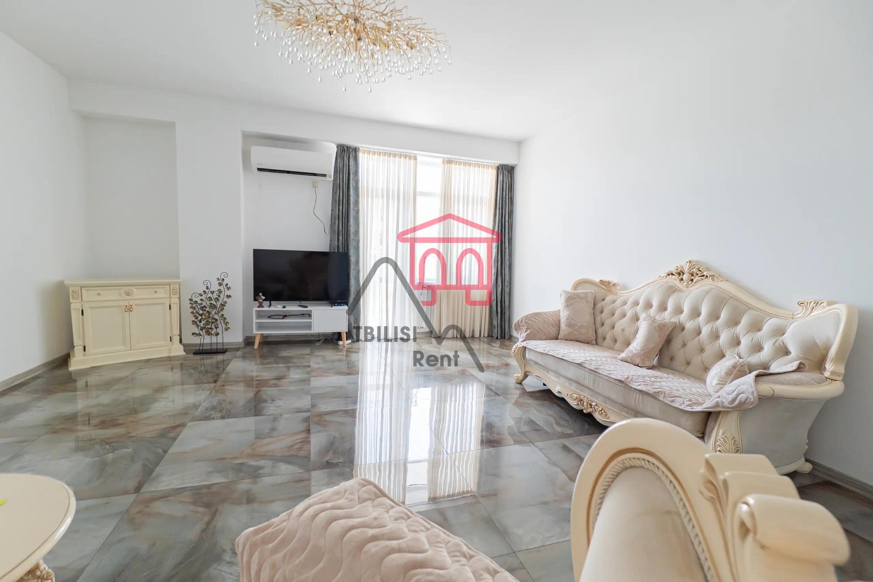 Petra Kavtaradze 5 - 4 rooms