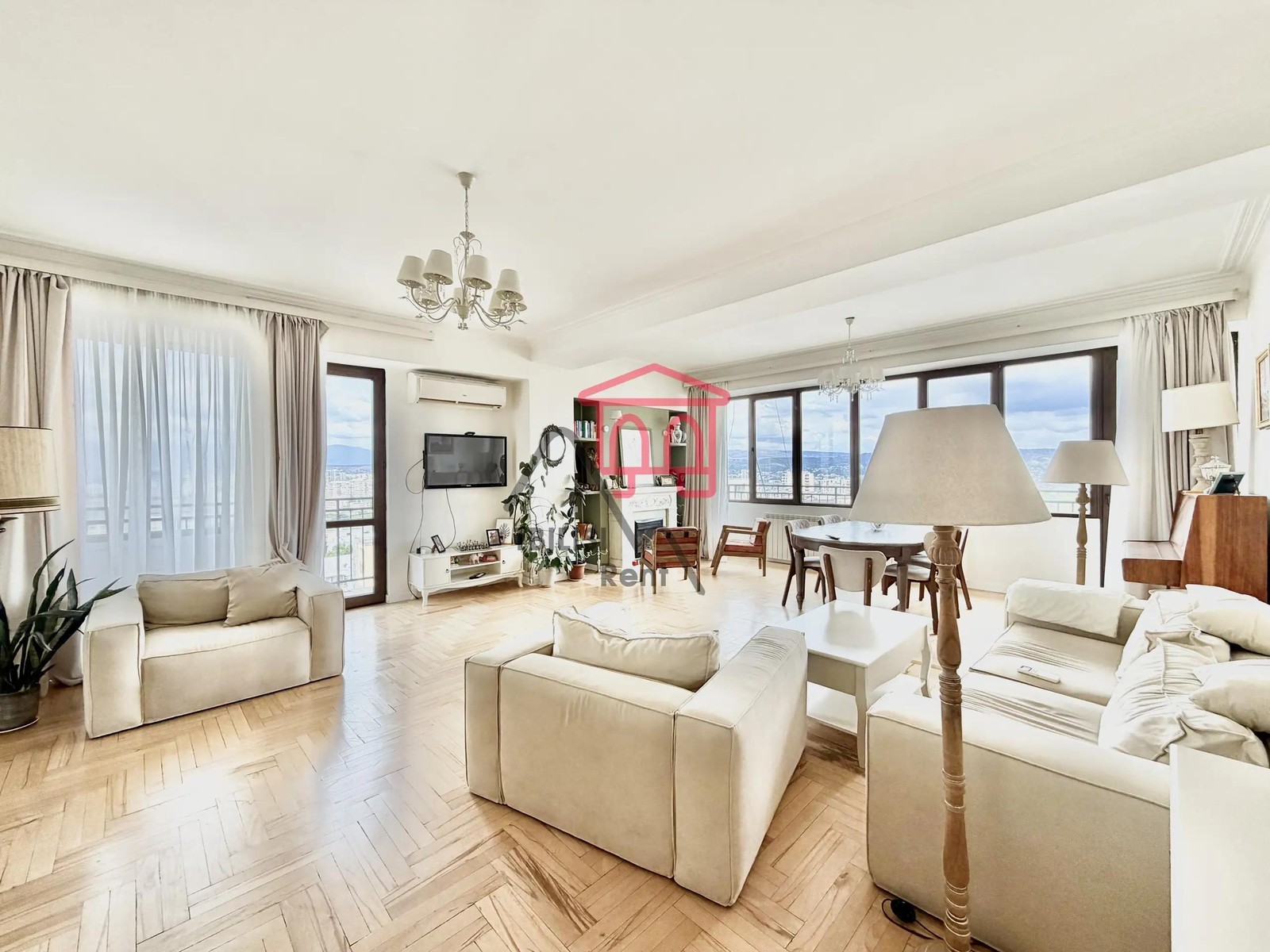 Zakaria Paliashvili Street 6, Vake - 4 rooms