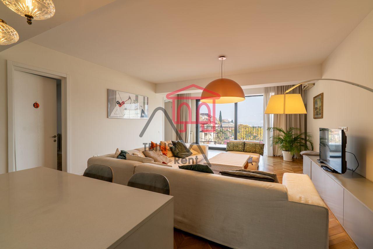 Shindisi Street 9/11 - 3 rooms