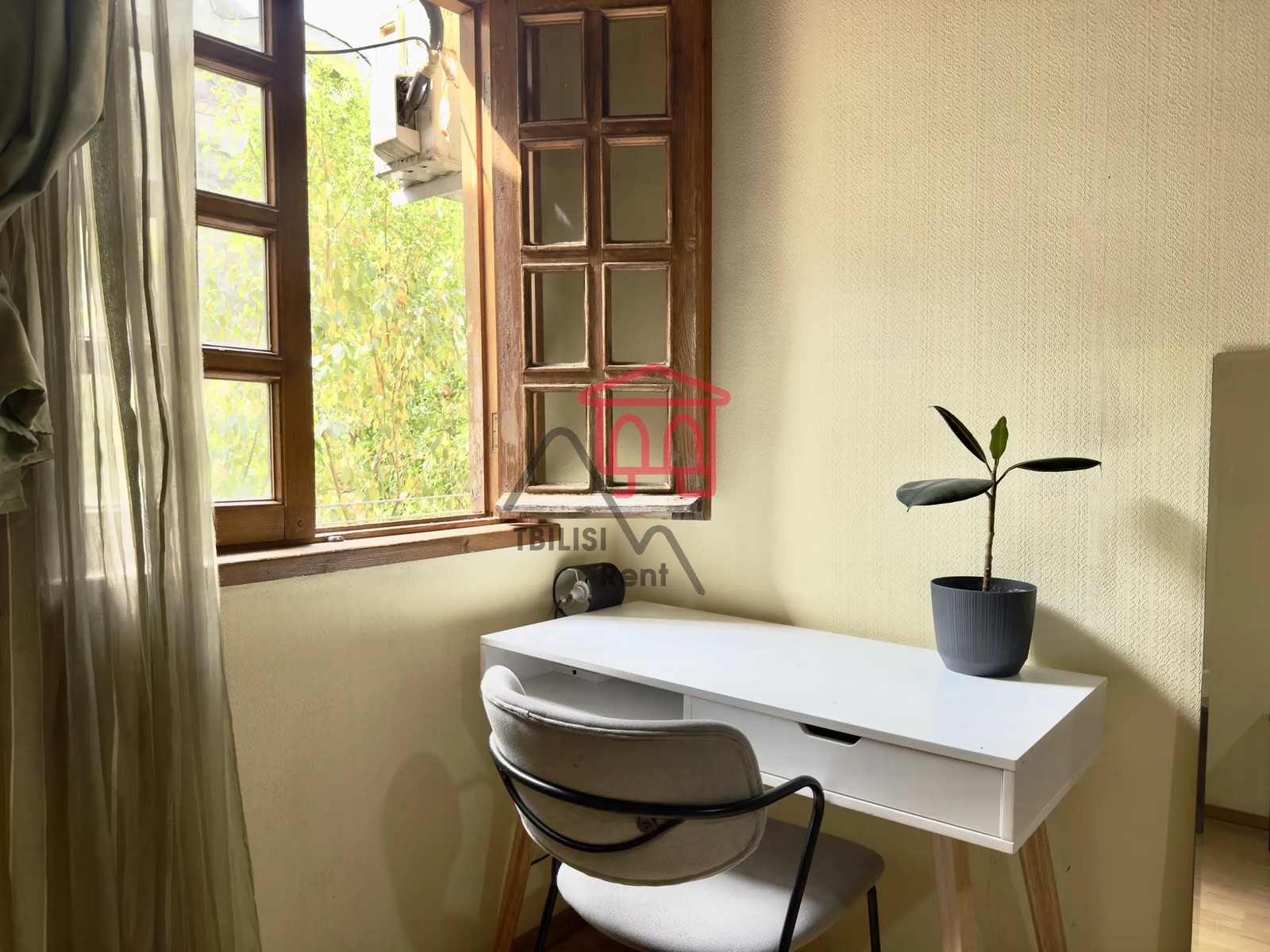B. Belinski Street, 32 - 4 rooms