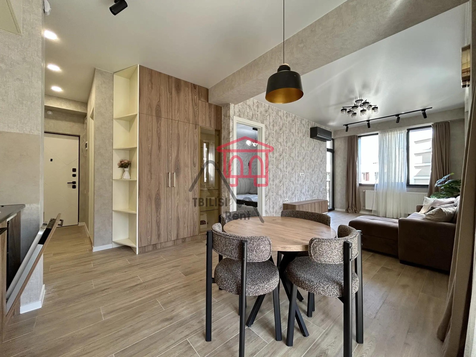 Petre Khvedlidze Street, 8 - 2 rooms