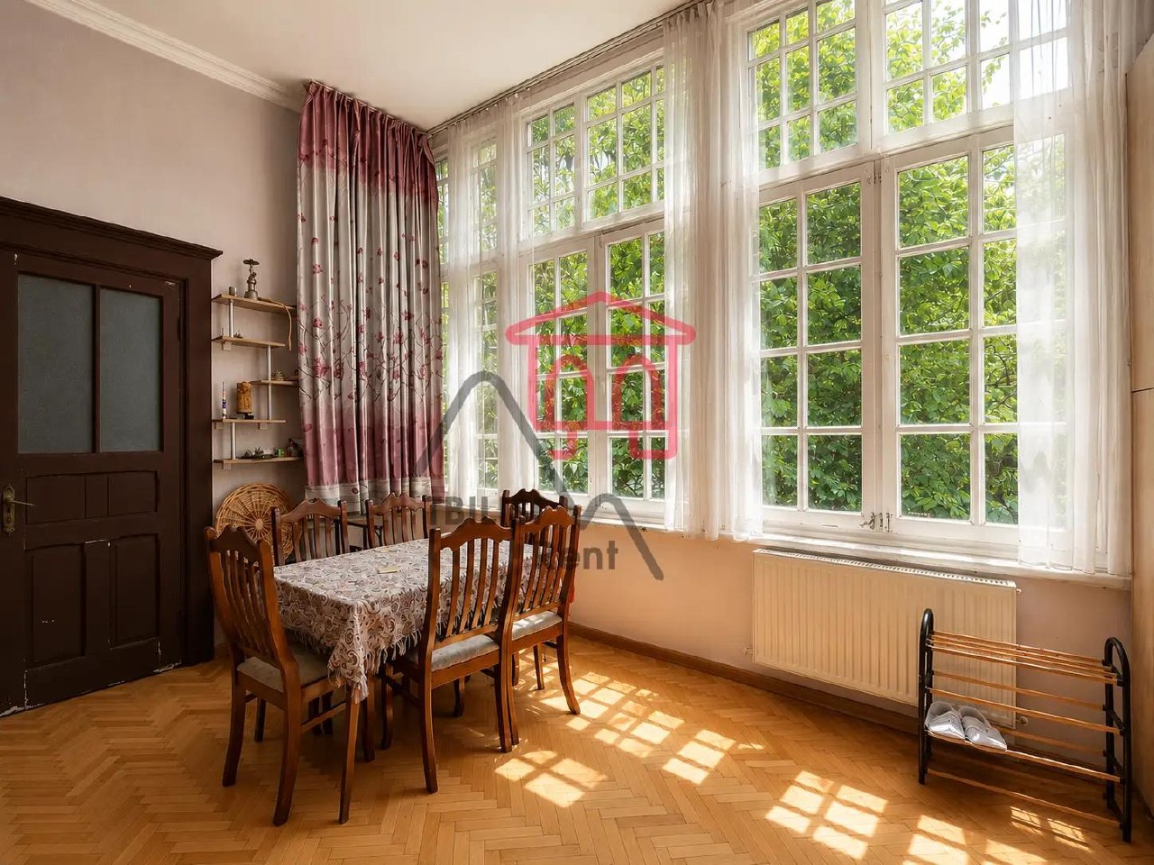 Lado Asatiani Street 38 - 5 rooms