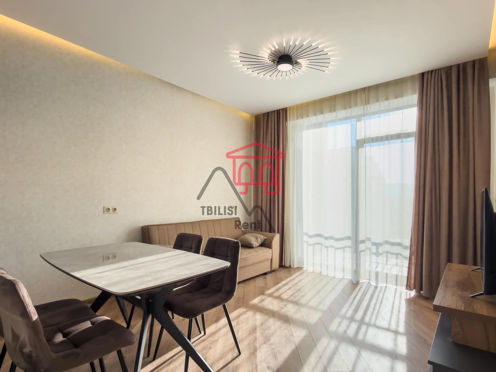 Moskovsky Avenue 9g - 2 rooms