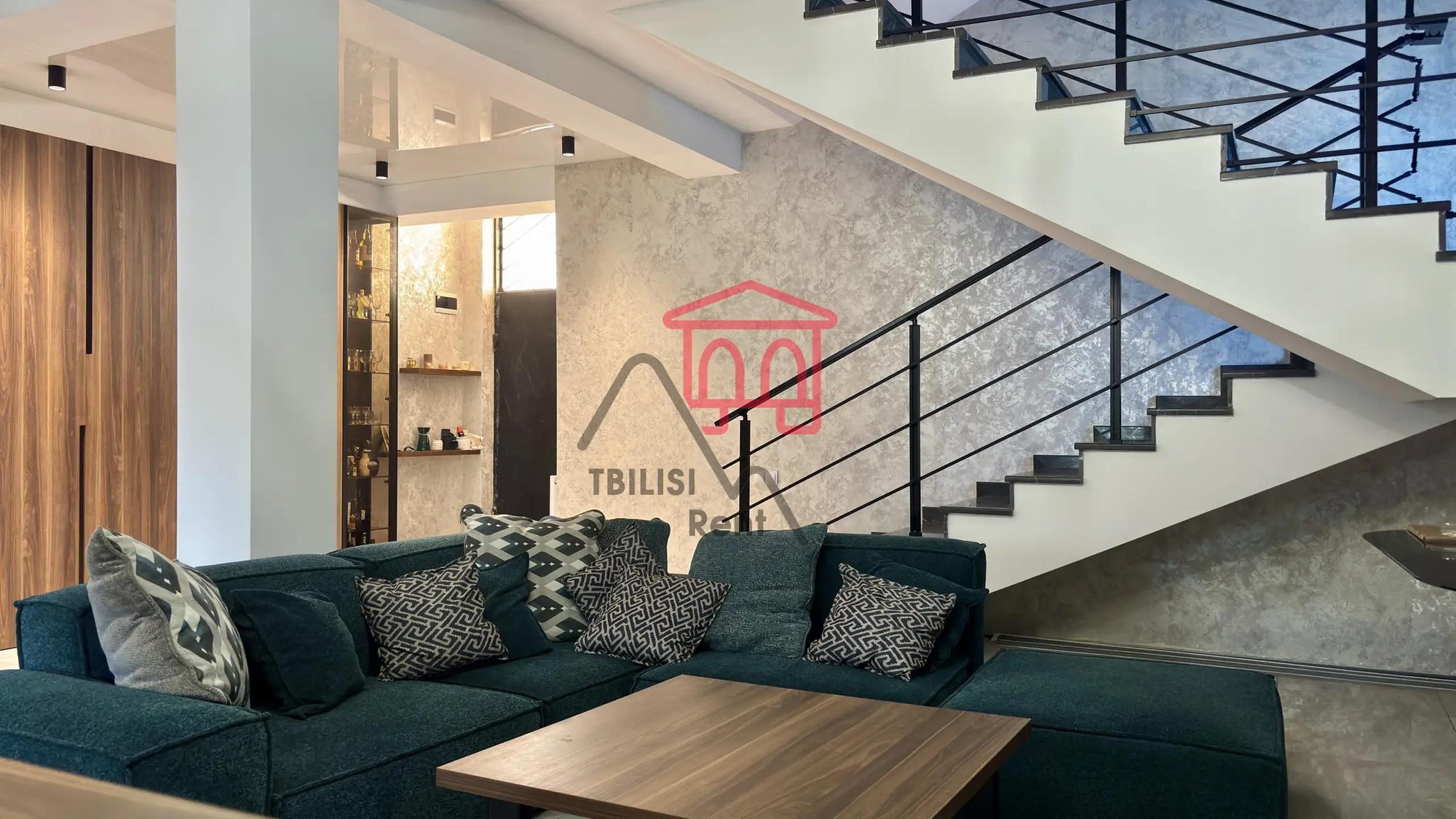 Petra Arveladze 4 - 5 rooms