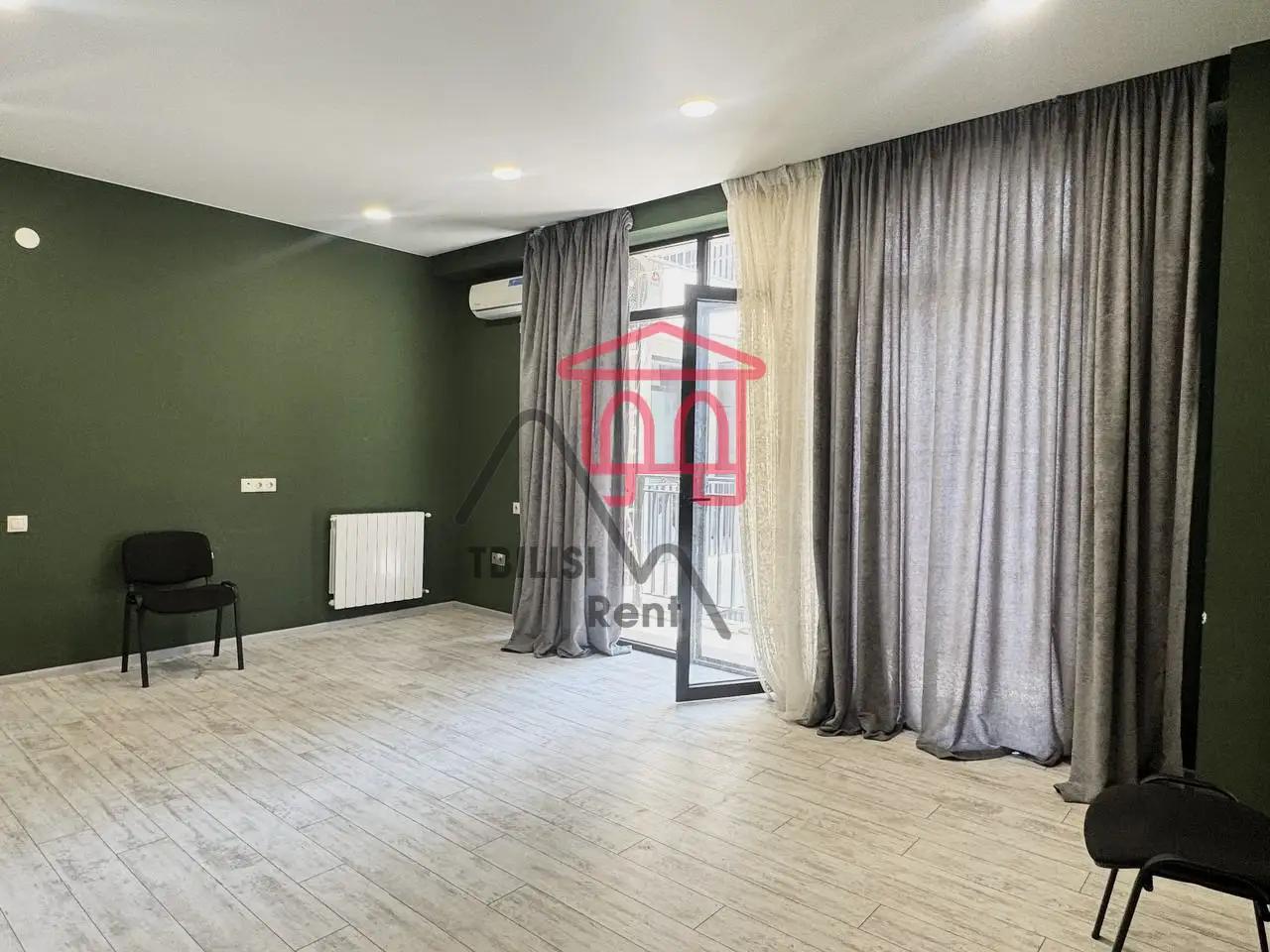 Mikhail Burdzgla Street, 72 - 5 rooms