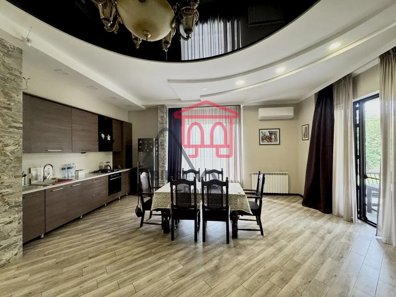 19th street, 1, Navdaraantkari, Vake - 5 rooms