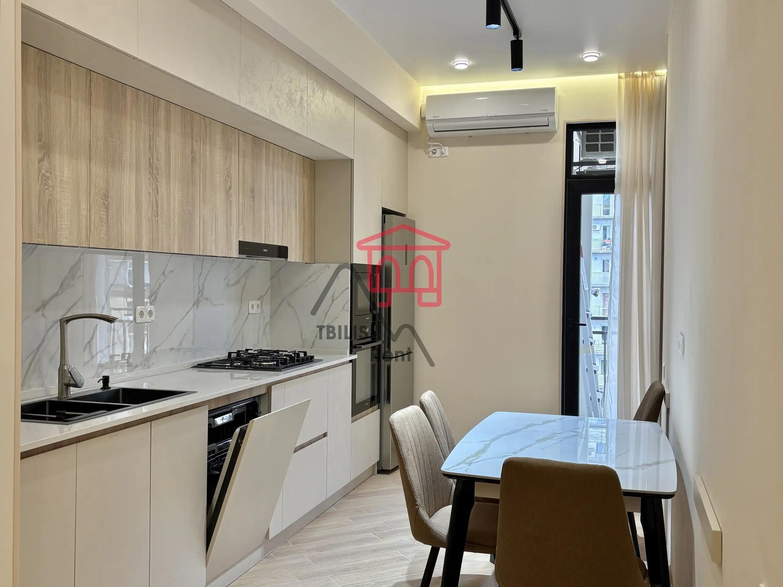Mirotadze 5 - 3 rooms