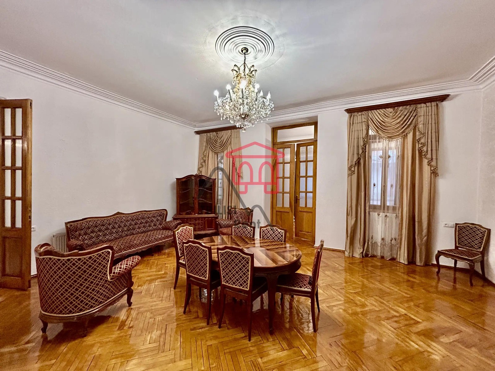 Paulo Iashvili Street 7, Sololaki - 5 rooms
