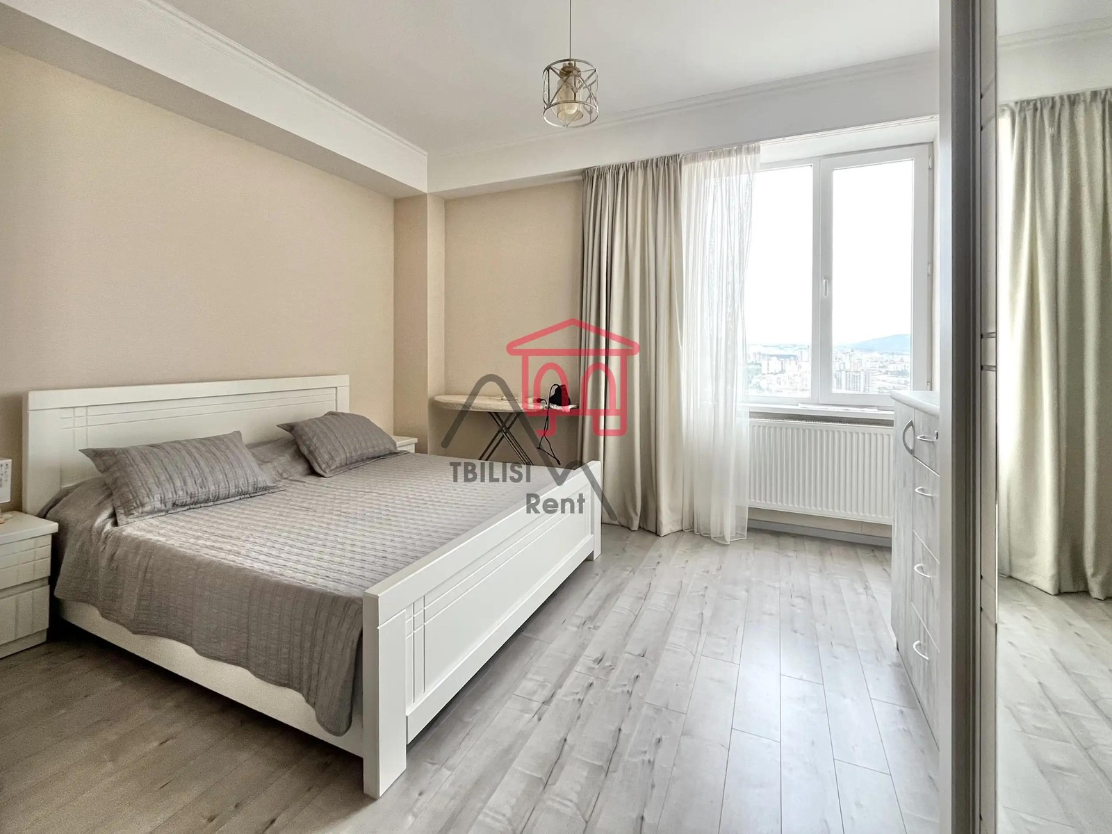Vakhtang Bochoriashvili, 37B - 3 rooms