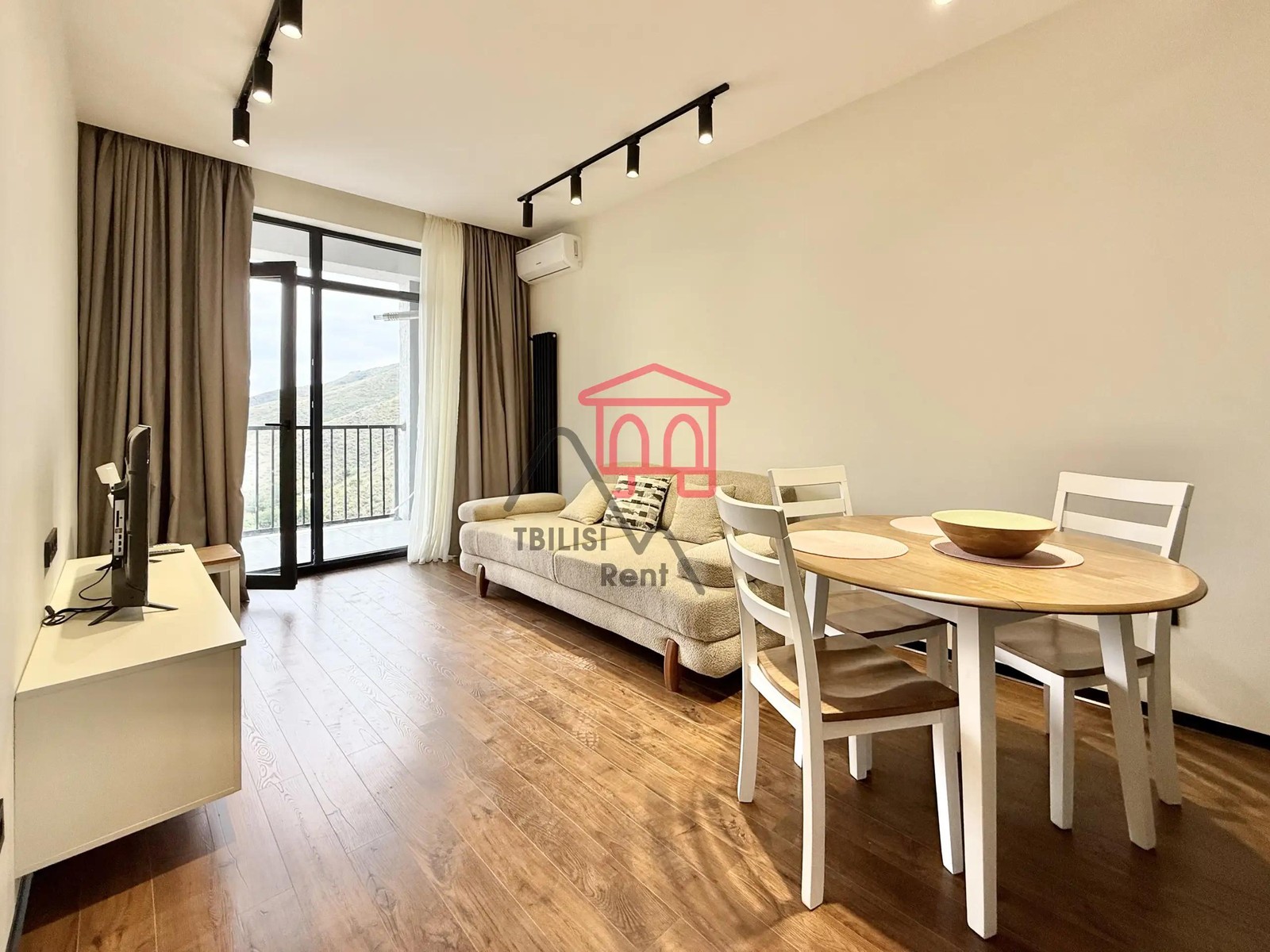 Tbilisi, Vakhtan Gorgasali street, 105 - 2 rooms