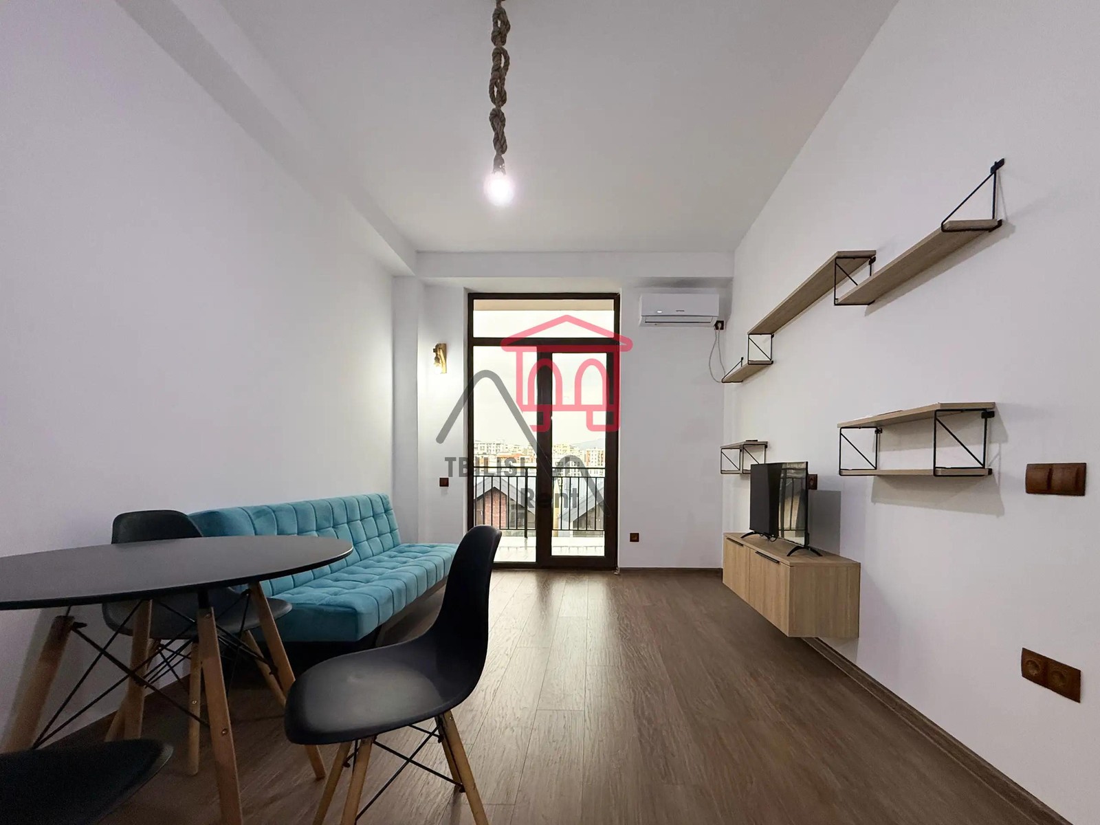Patmana Street, 10 - 1 rooms