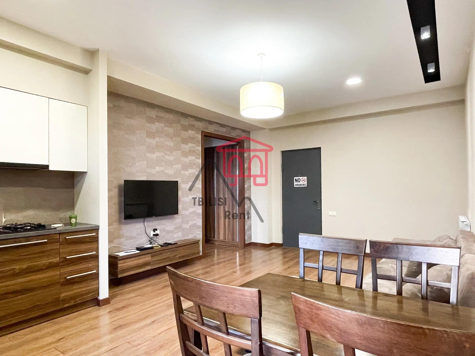 Lekh Kochinskogo 6 - 2 rooms