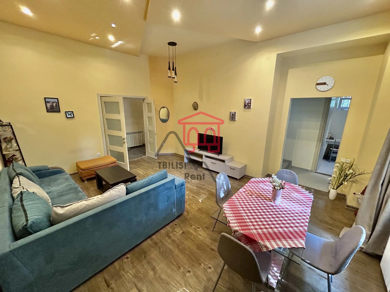 Tbilisi, Ignat Ninoshuili street, 13 - 3 rooms