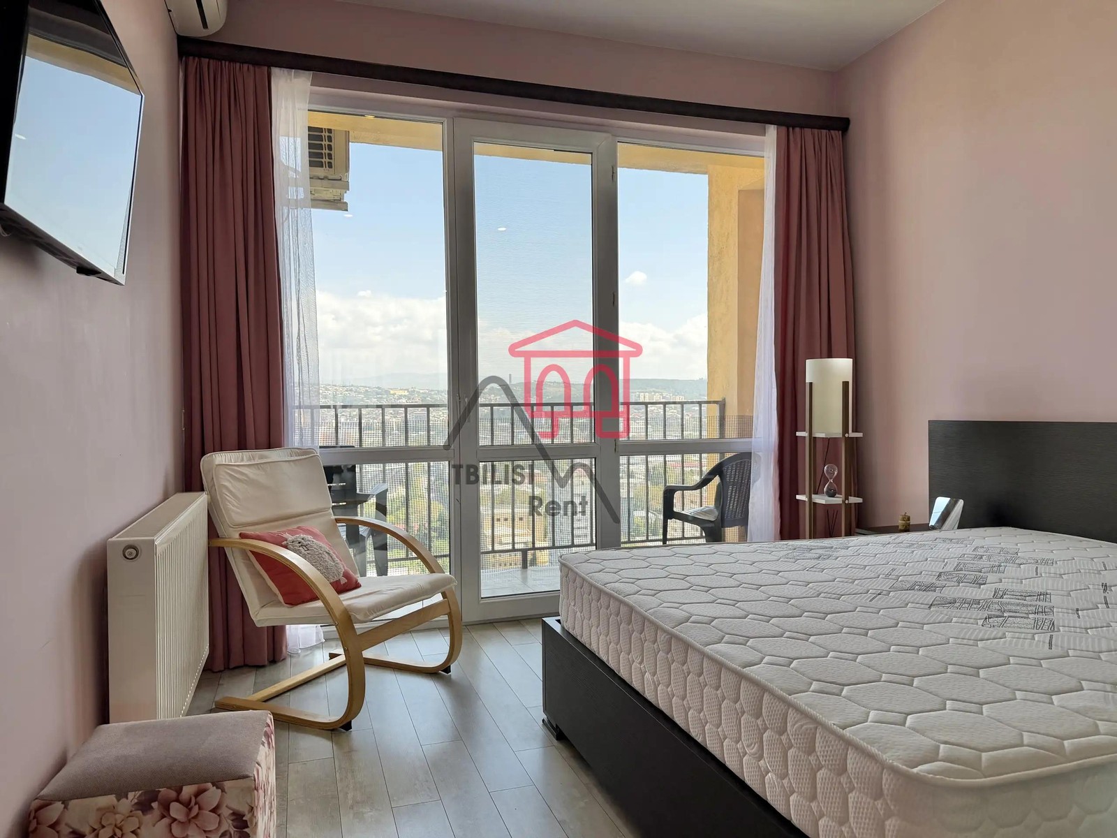 Bidzvina Kvernadze Street, 35 - 4 rooms