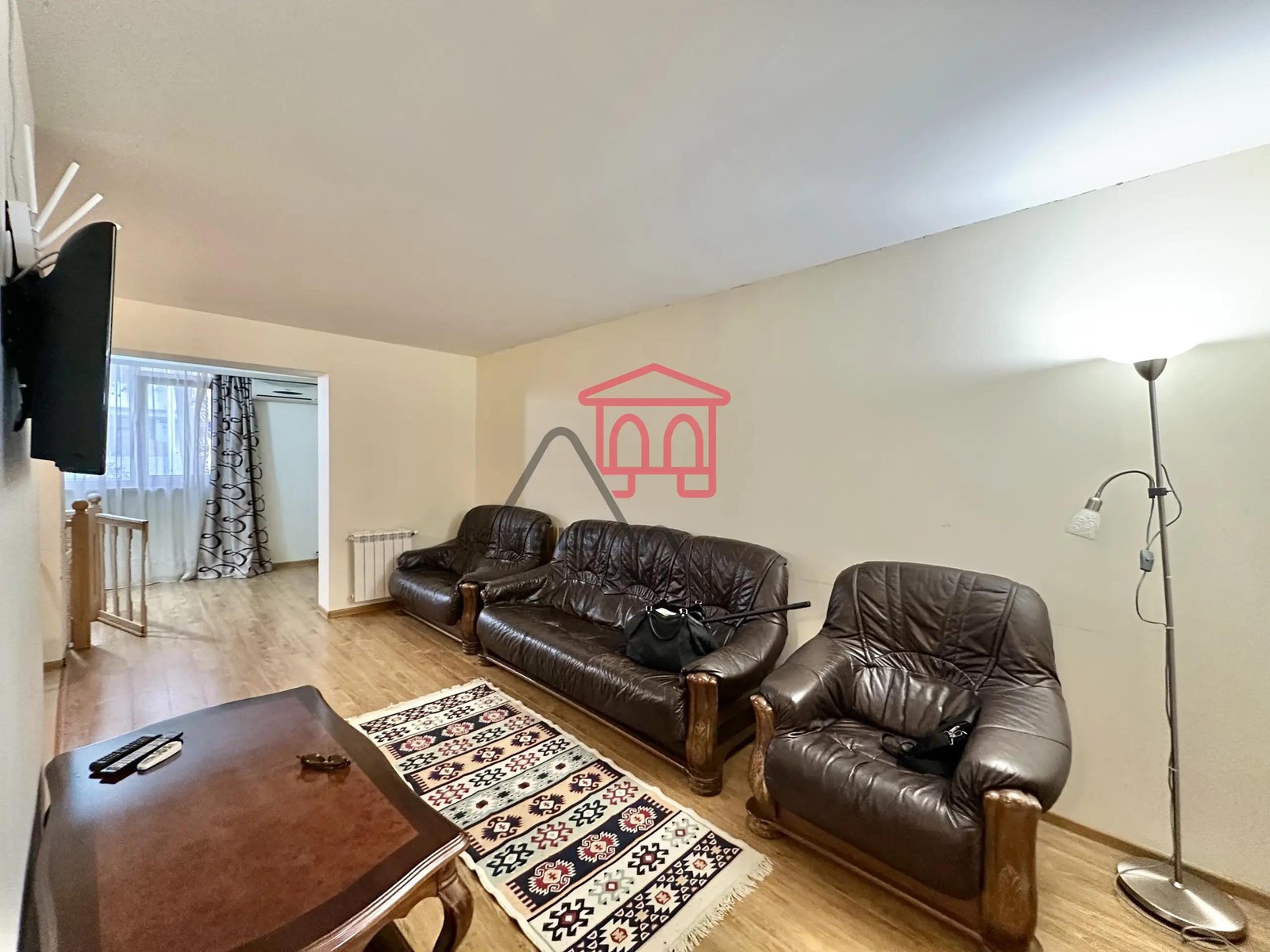 V. Iverieli street, 31/33 - 3 rooms