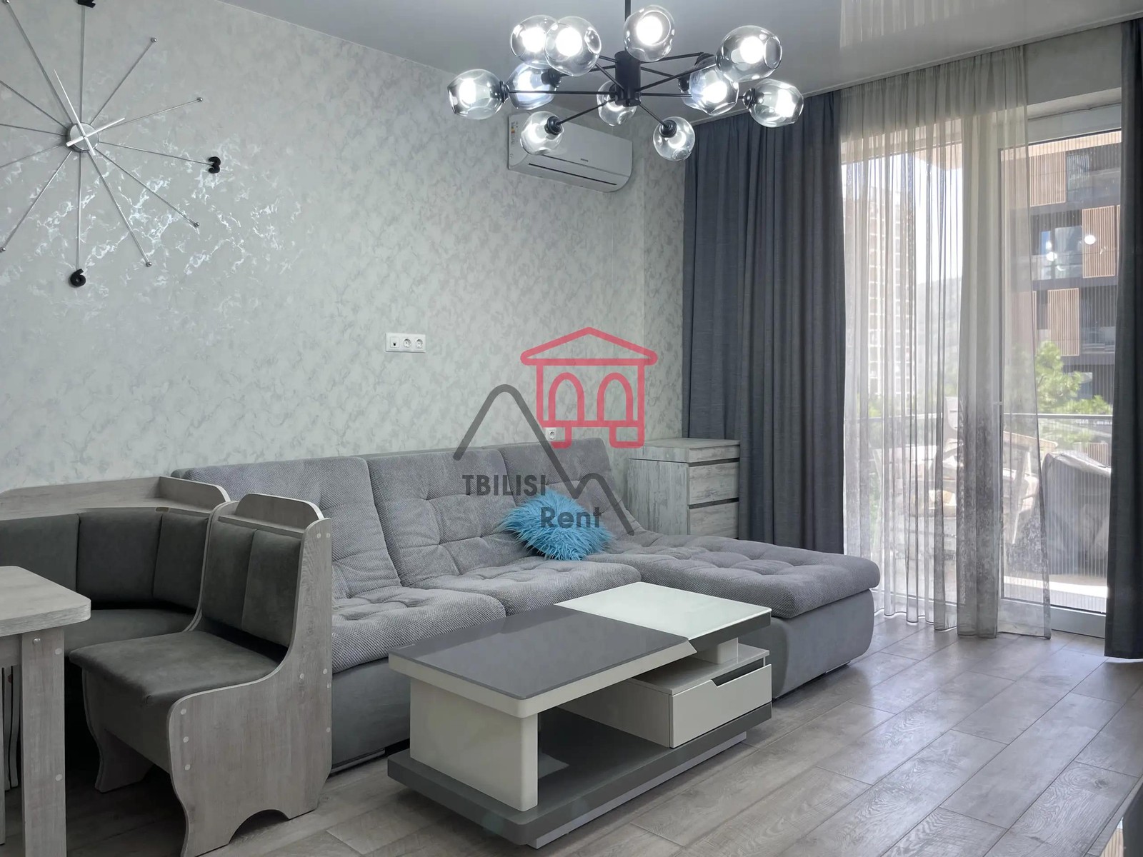 Vakhtang Gorgasali 63 - 4 rooms