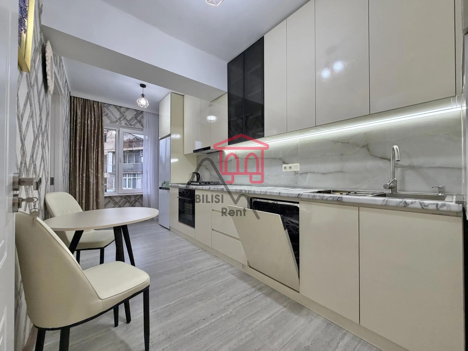 Peking Prospect, 14 - 4 rooms