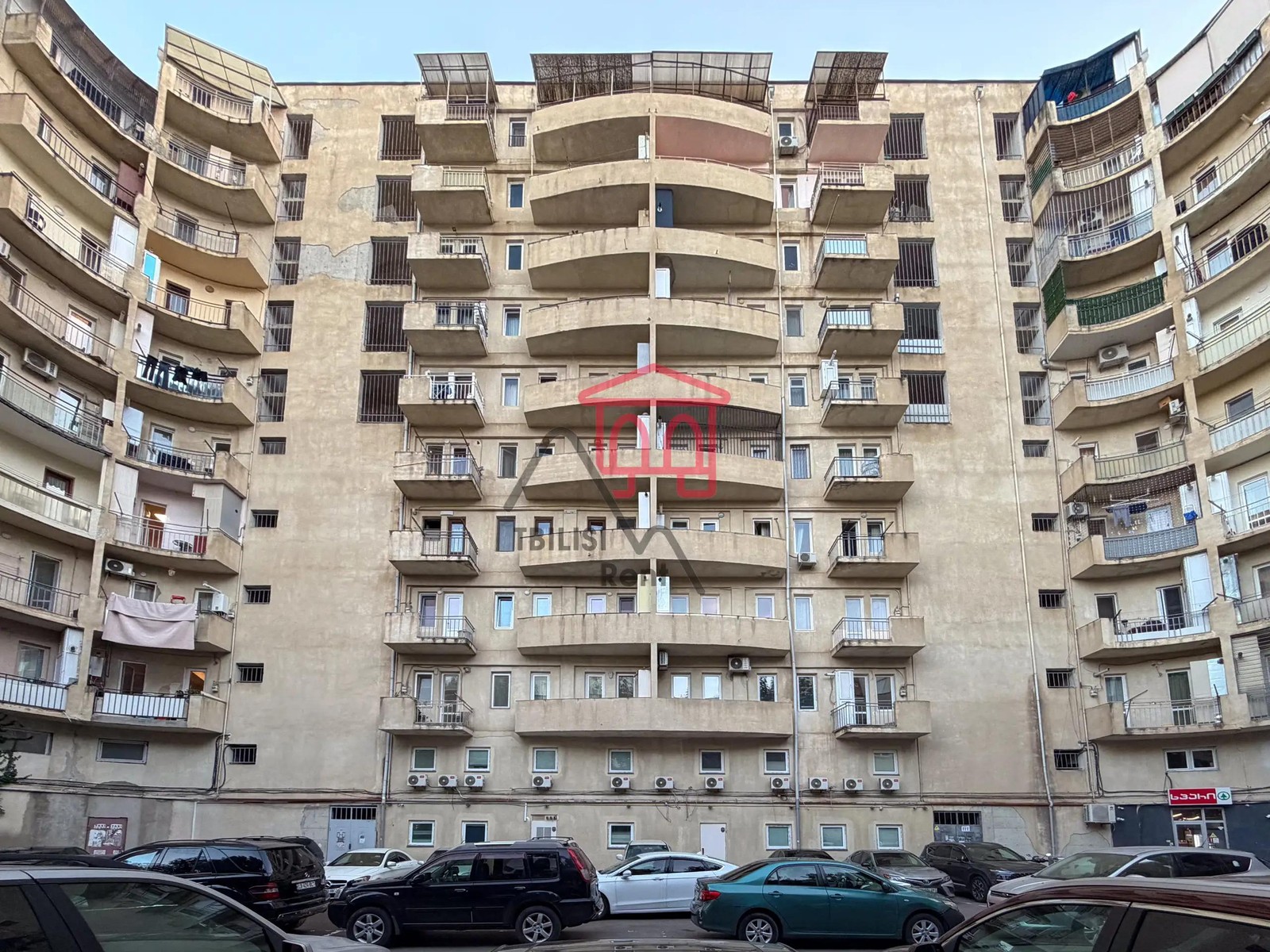 Anna Politkovskaya Street 37 - 4 rooms