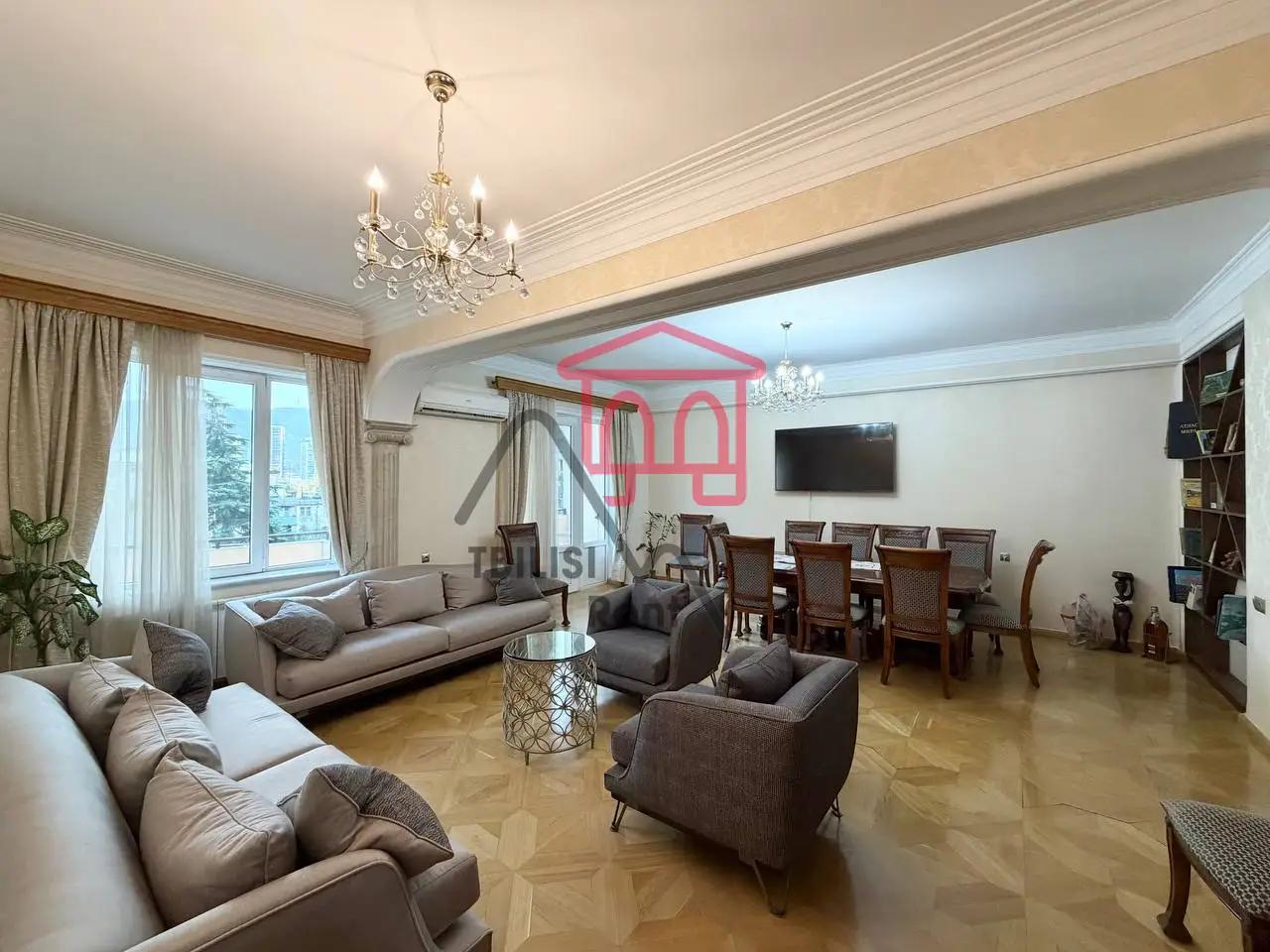 Kandelaki 63 - 4 rooms