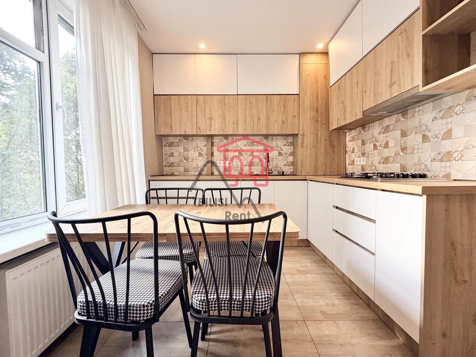 Dadiani 145 - 3 rooms