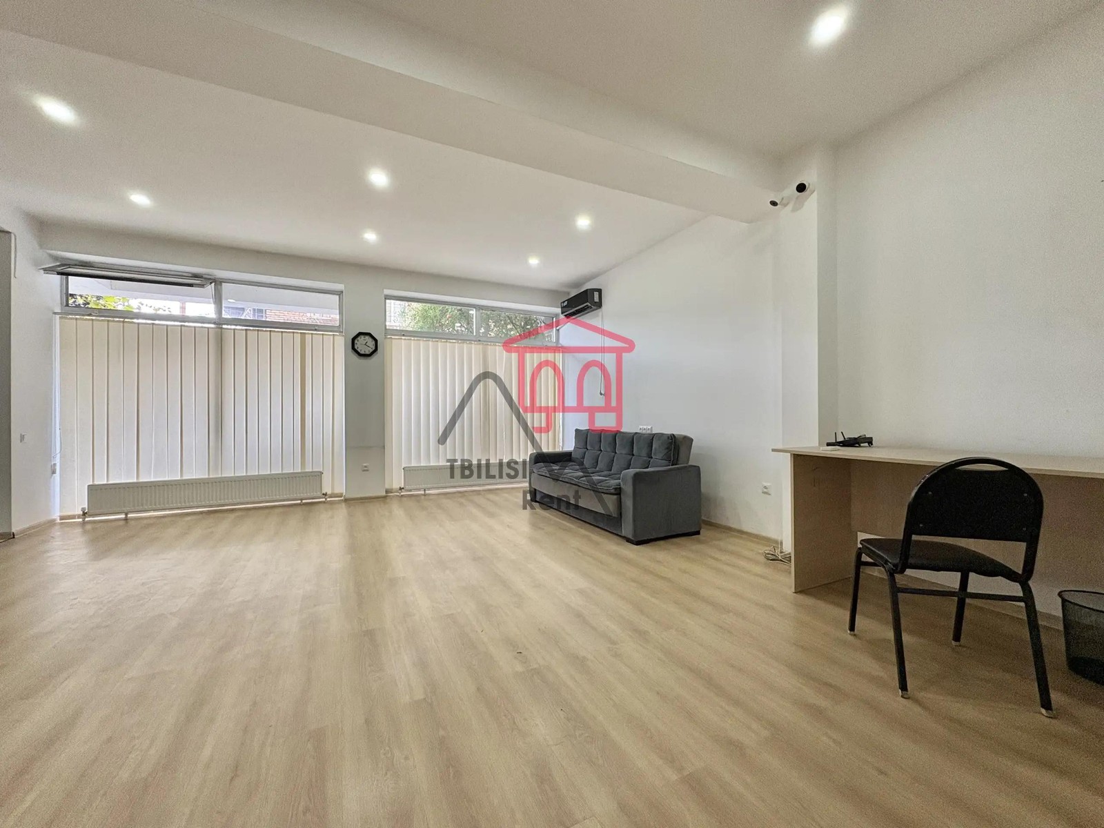 S. Arshba Street, 7 - 1 rooms