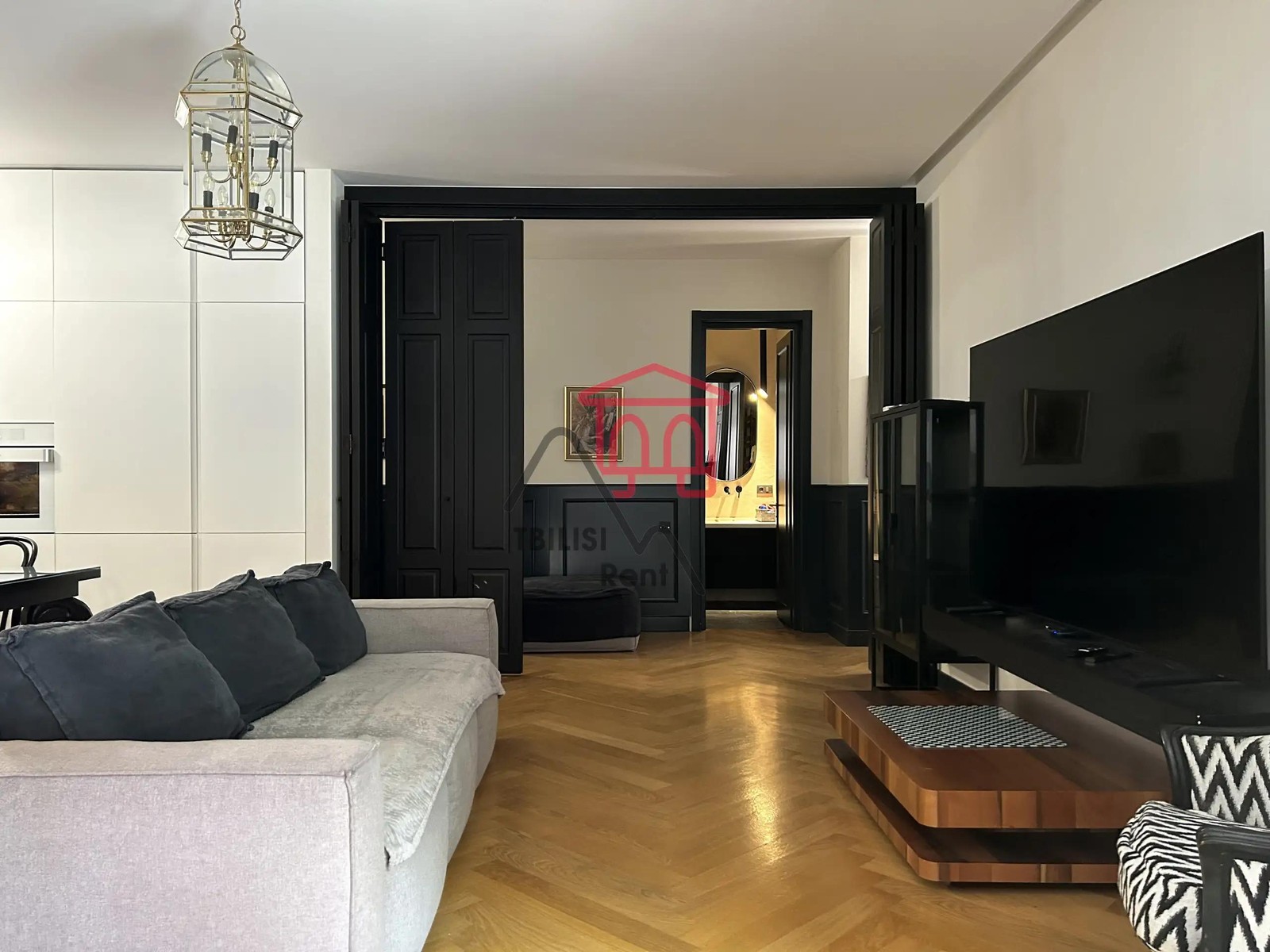 Marukhskikh Geroev Street, 15 - 4 rooms