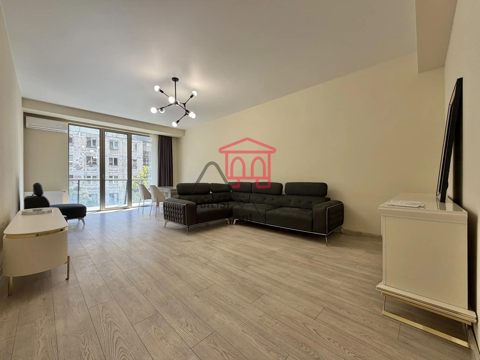Bakhtrioni Street, 11A, Saburtalo - 4 rooms
