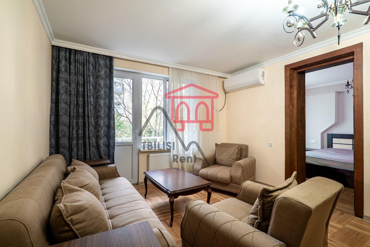 Kipshidze 14 - 4 rooms