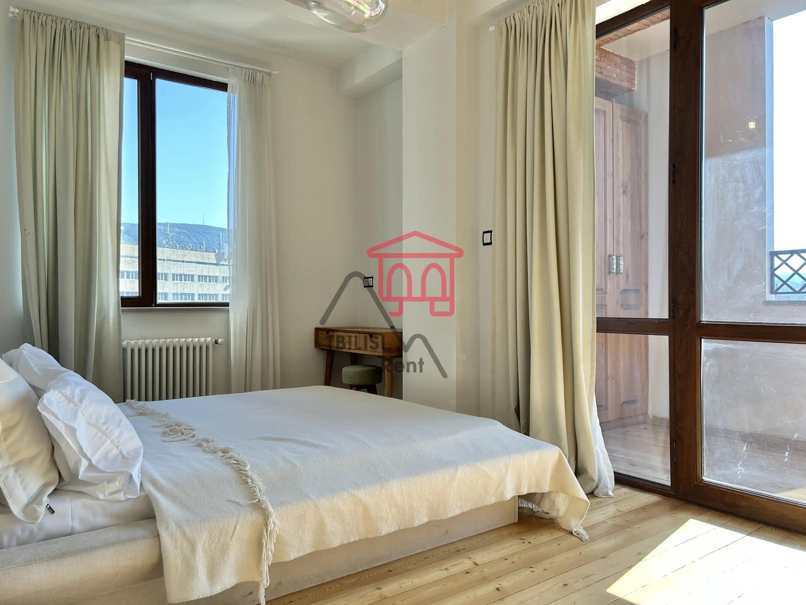 Vakhtan Bochorishvili Street, 37A - 3 rooms