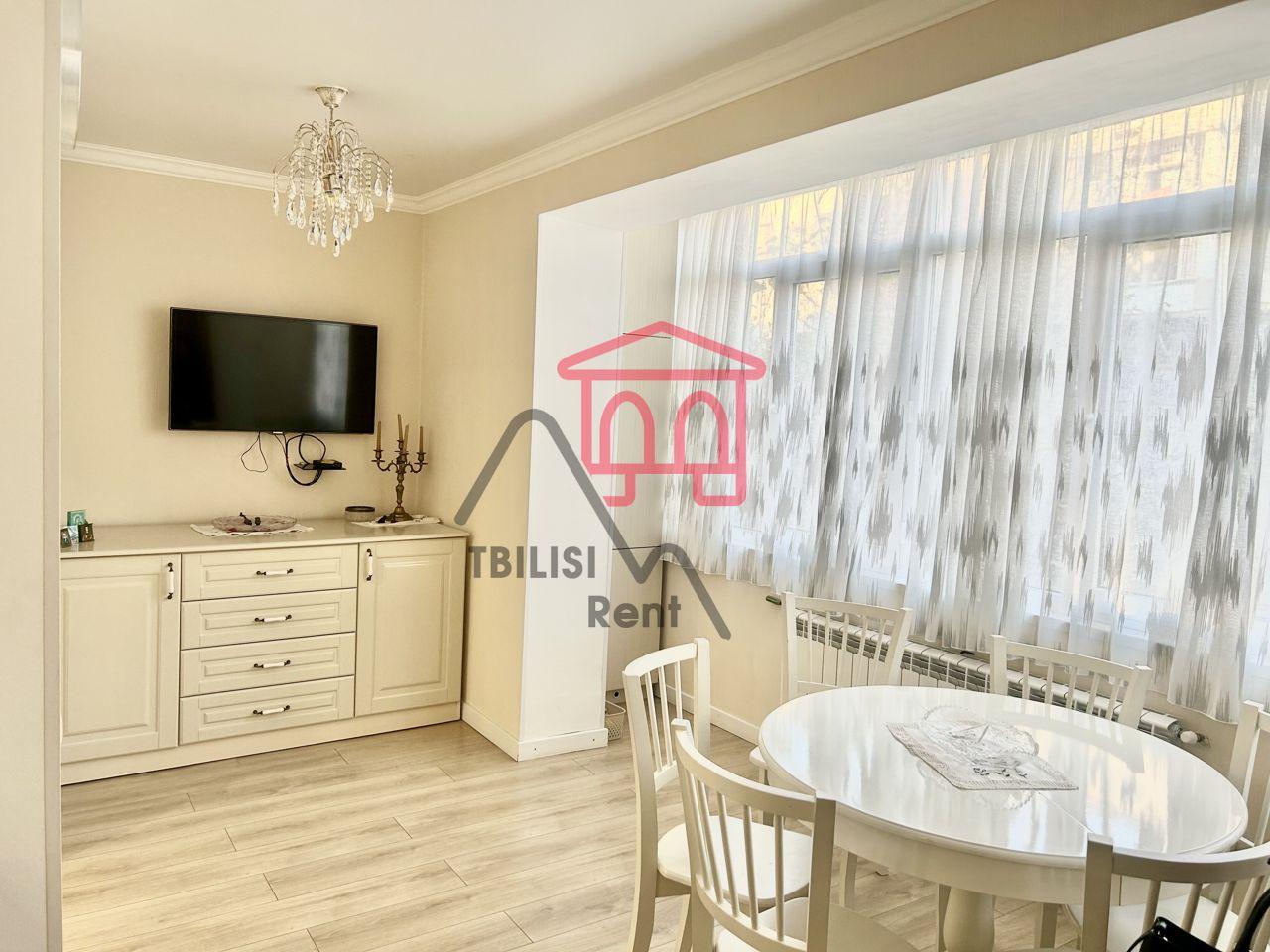 Tamarashvili 17 - 3 rooms