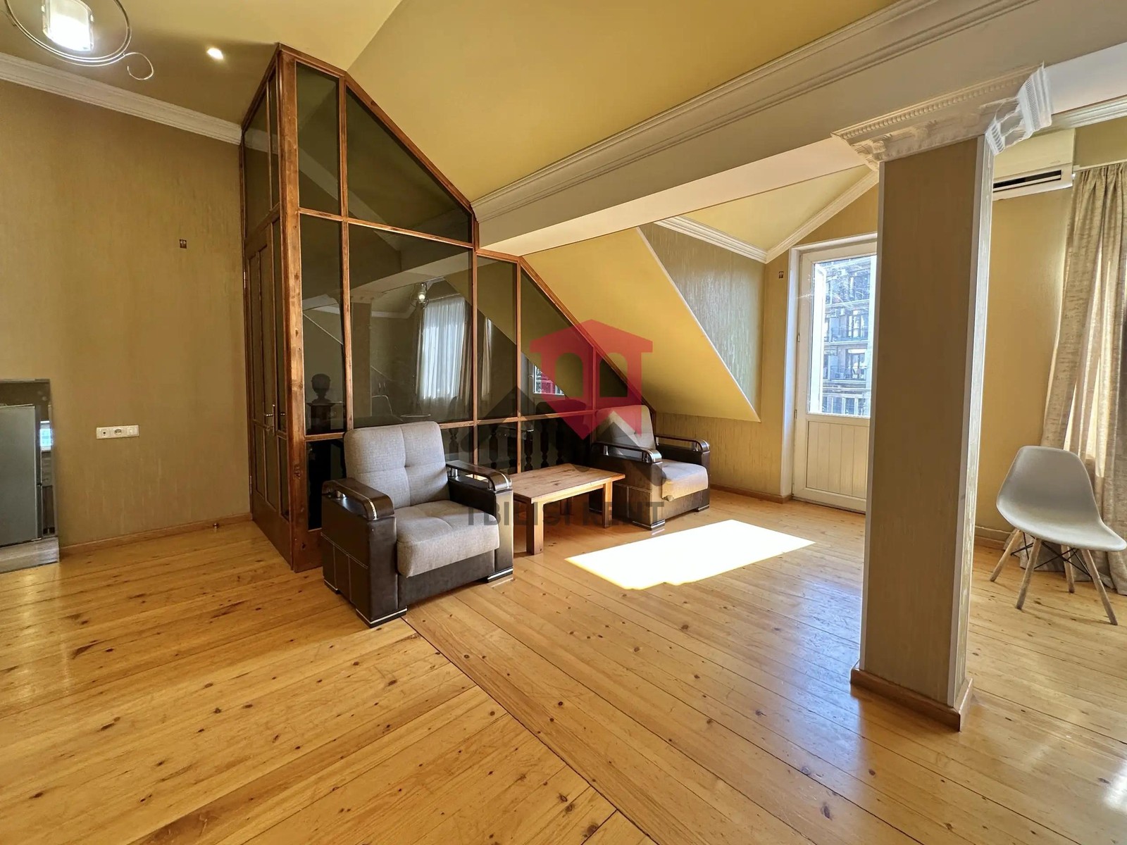 Tbilisi, Leila Abashidze street, 13 - 3 rooms