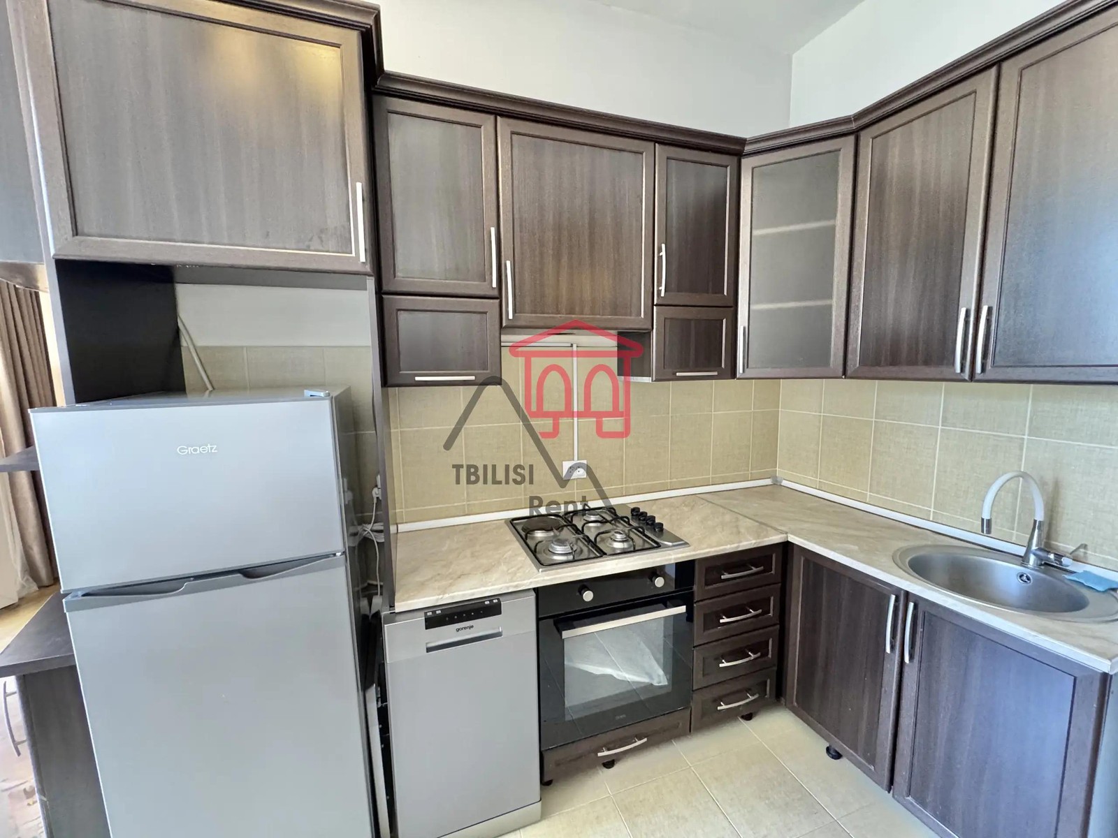 Kipshidze 9b, Vake - 3 rooms