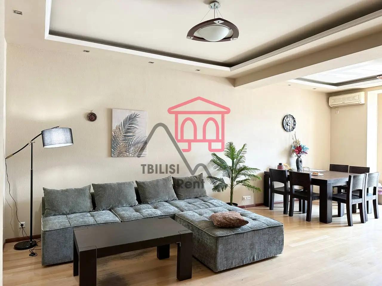 Chiaureli 14 - 3 rooms
